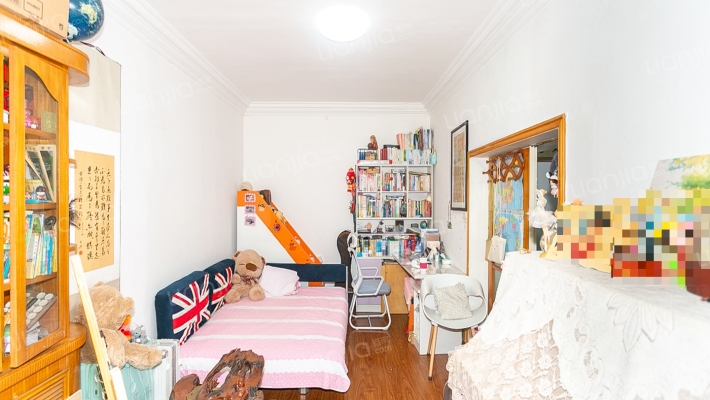 八街四纬小区二手房实景图