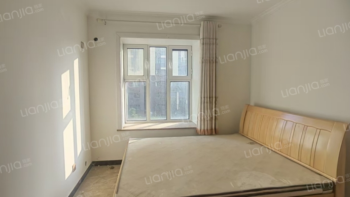 三利中和城C区南北通透大两居，精装修，看房方便随时-卧室A