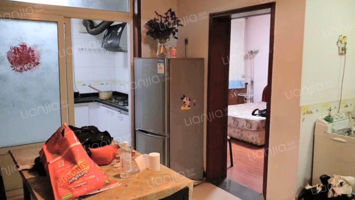 紫晨小区 房本满五  看房方便-餐厅