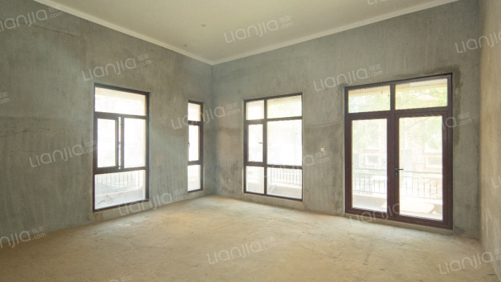 保利半山夏蒙尼二手房实景图