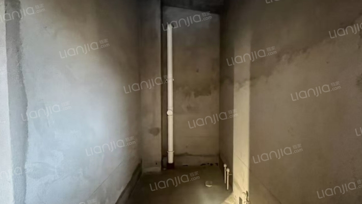 4A级高尔夫别墅区万亩大盘天然氧吧 边户类独栋大院子-淋浴间