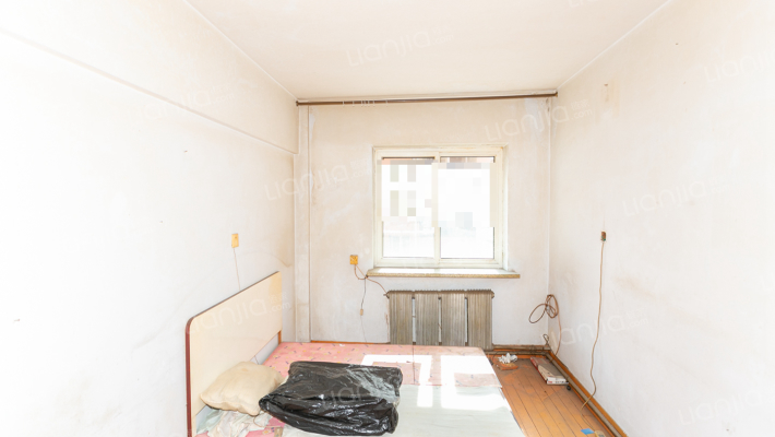 崇建小区二手房实景图