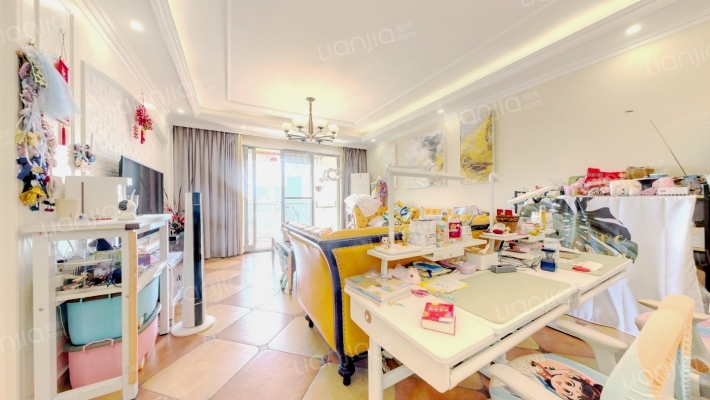 新鸿基悦城二手房实景图