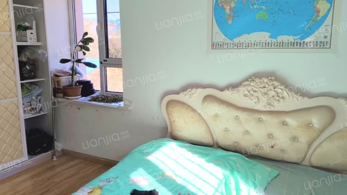 鸡房子小区二手房实景图