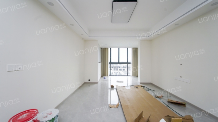 保亿湖山鹿鸣一期二手房实景图