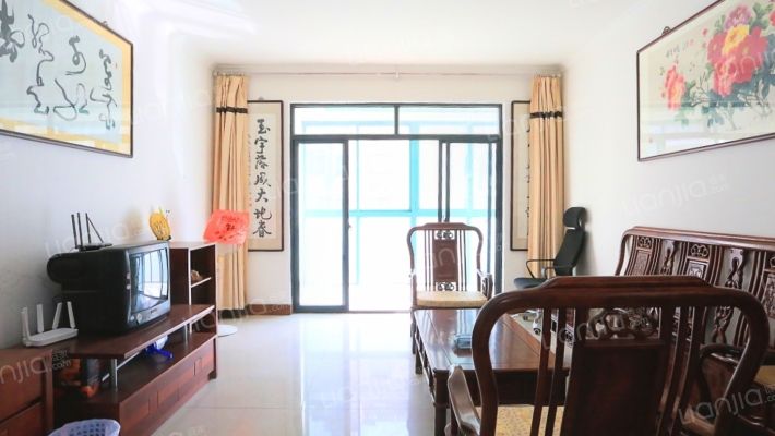 依云法国小城二手房实景图