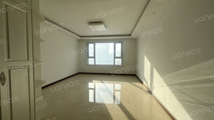 八一水韵城C区二手房实景图