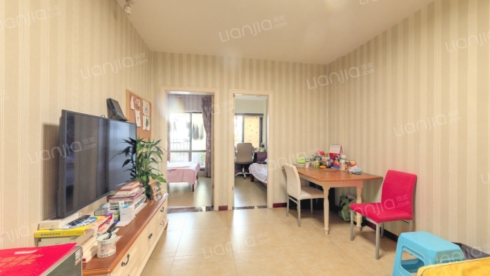 郁金香国际公寓二手房实景图