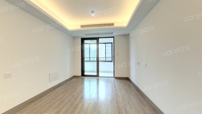 新城云漾滨江二手房实景图