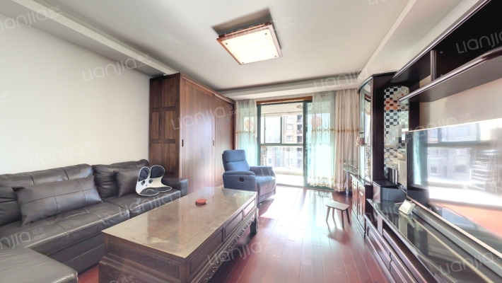 建德国际公寓二手房实景图