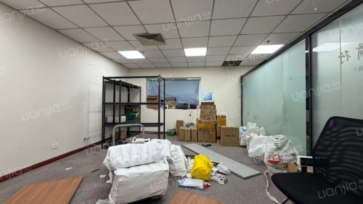 信诚大厦二手房实景图