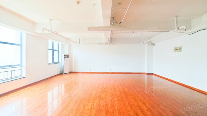 泉景恒展商务大厦二手房实景图