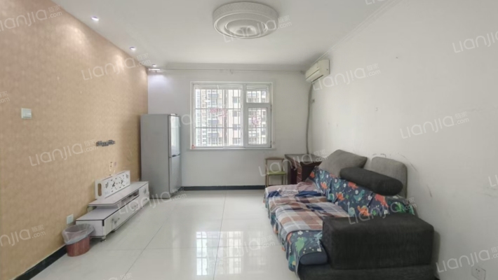 金阳瑞景 2室1厅 南 北-客厅