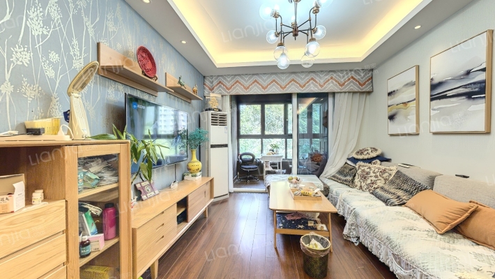 万科金域名邸二期二手房实景图