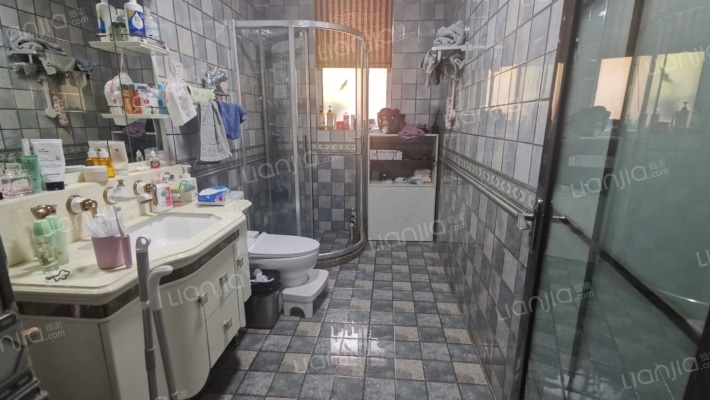 房主急售 中式精装修 洋房下跃 小院儿 阳光房 美哉-卫生间B