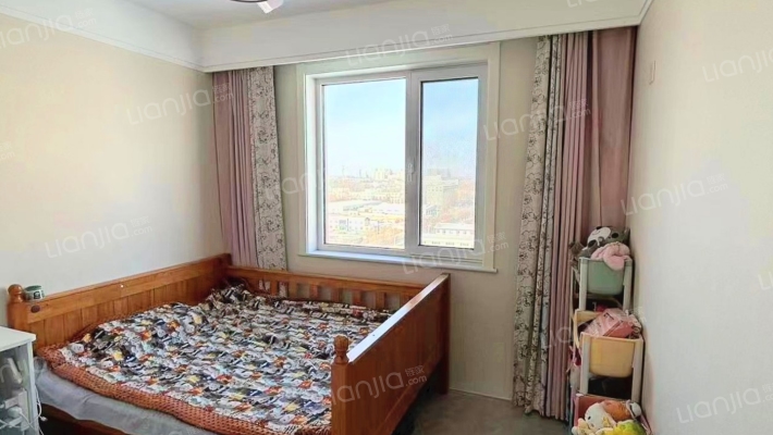 凯兴花园  三居室 自住装修 满二-卧室C