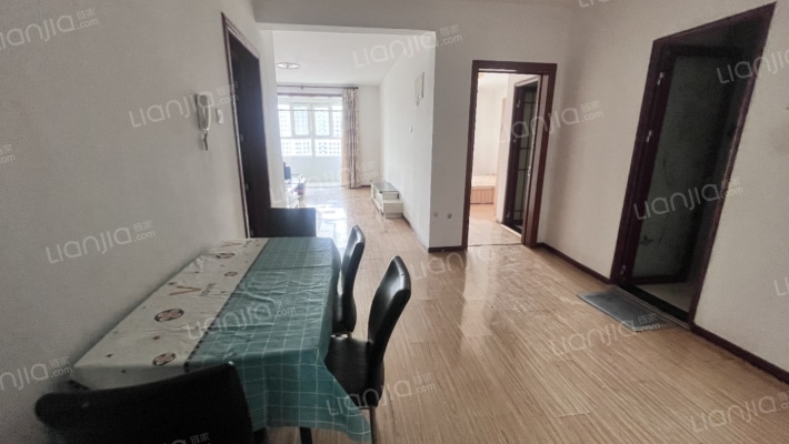 天龙小区电梯房三居，二康医院，宜佳旺。-餐厅