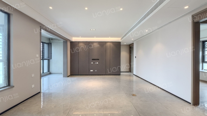 华润未来之城二期二手房实景图