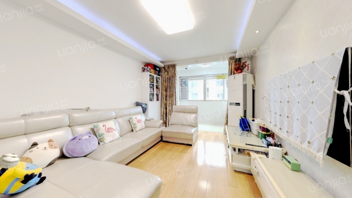 宝安新苑二手房实景图