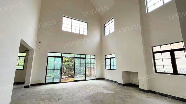 保利拉斐庄园二手房实景图