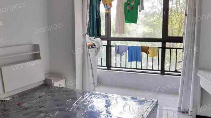 南北通透三居，精装，集中供暖，人车分流-卧室A