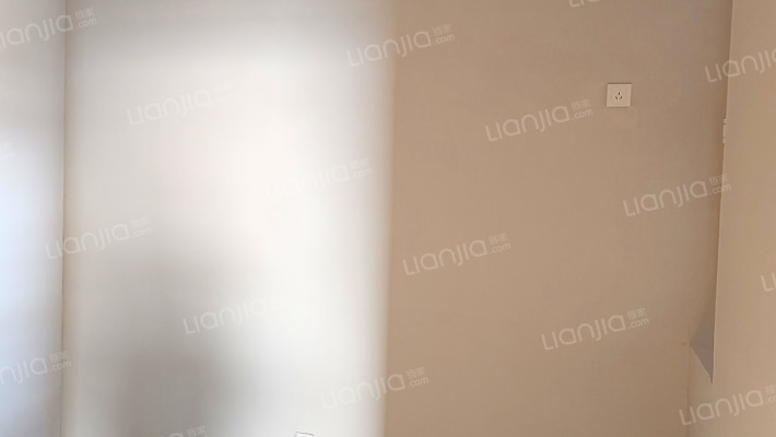 好房鹏渤公园里大三居好位置无遮挡-客厅