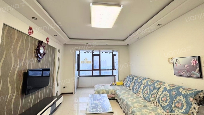 铁南小学教师楼二手房实景图