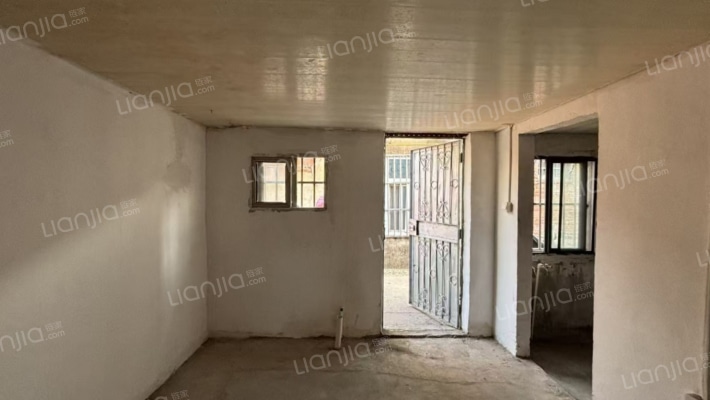 港务村二手房实景图