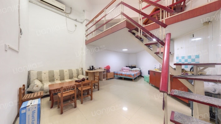 海鹰大厦二手房实景图