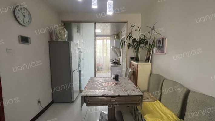 房本满五年精装修电梯洋房一梯两户适合居住-餐厅