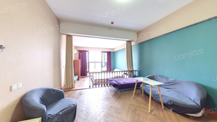 新世界柏丽轩二手房实景图