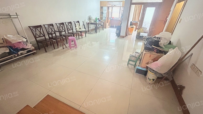 金发惠苑二手房实景图