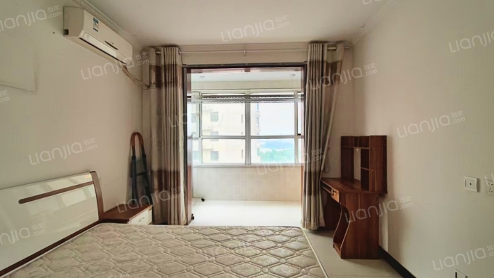 满二，两居室，集中供暖，采光好，优质房源！-卧室A