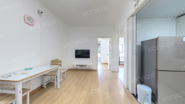 安拖家园二手房实景图