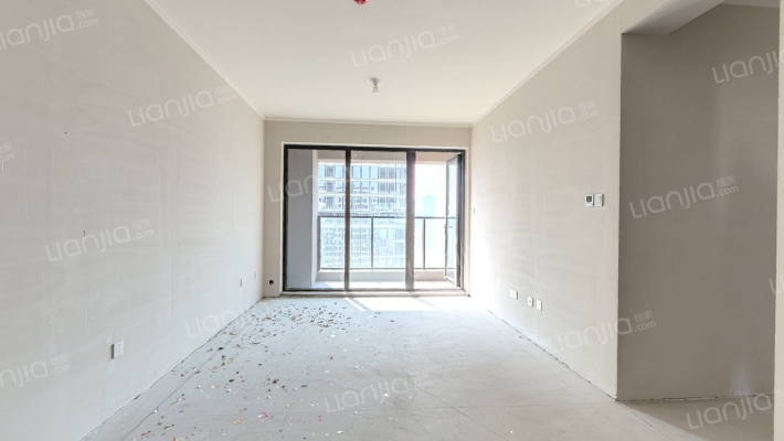 瑞源怡隆国际二手房实景图