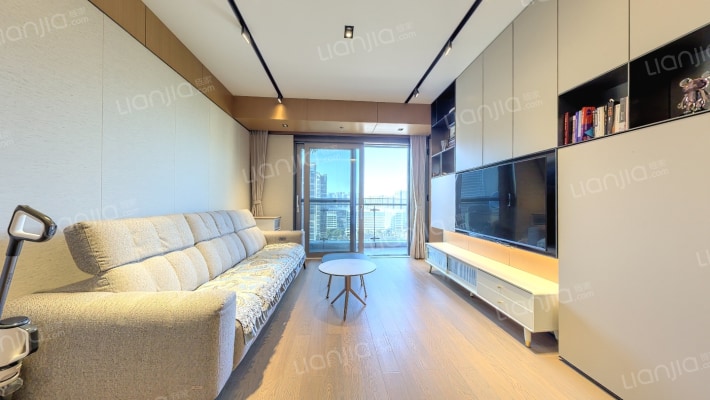 华侨城创想大厦二手房实景图