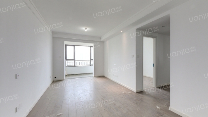 未来公元十号院二手房实景图