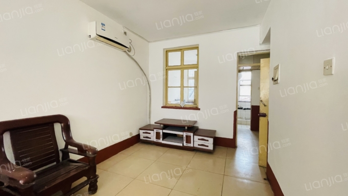 繁华中学家属楼二手房实景图