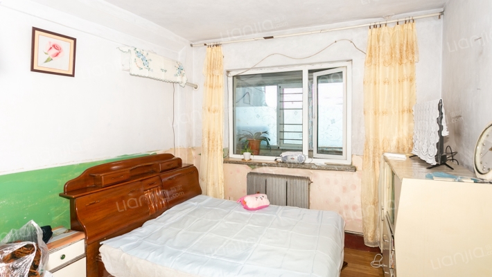 金桥社区八街三纬小区二手房实景图