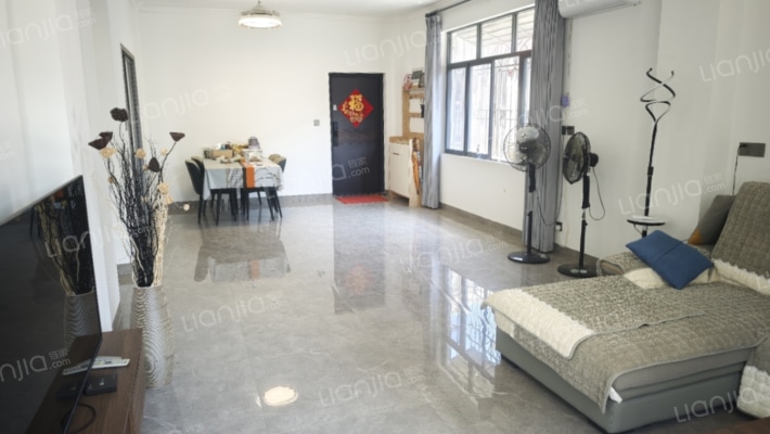 中园一路建筑工程总公司商住楼二手房实景图