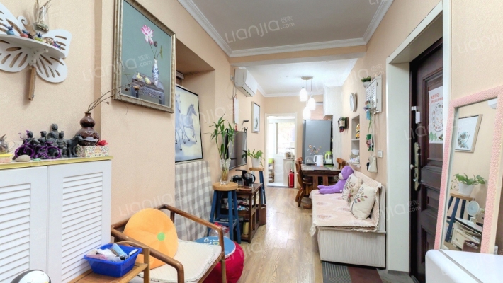 莫愁新寓涌泉里二手房实景图