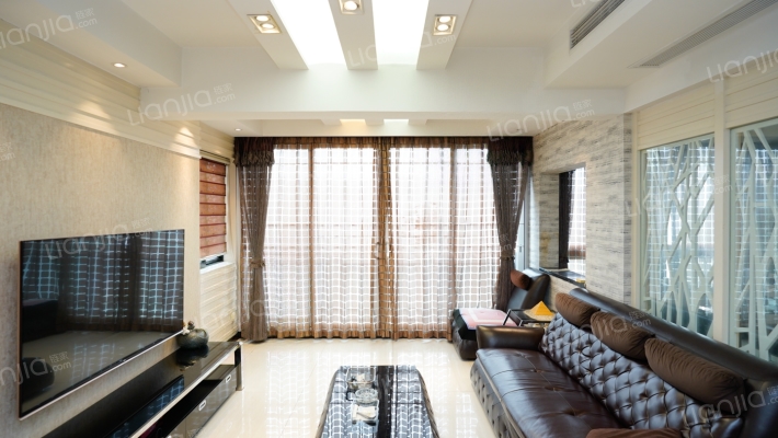 颐舍畔江天景二手房实景图