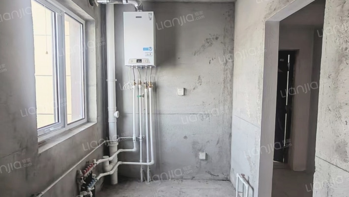 三利中和城采光好，位置好，门口838车站，小区环境好-厨房