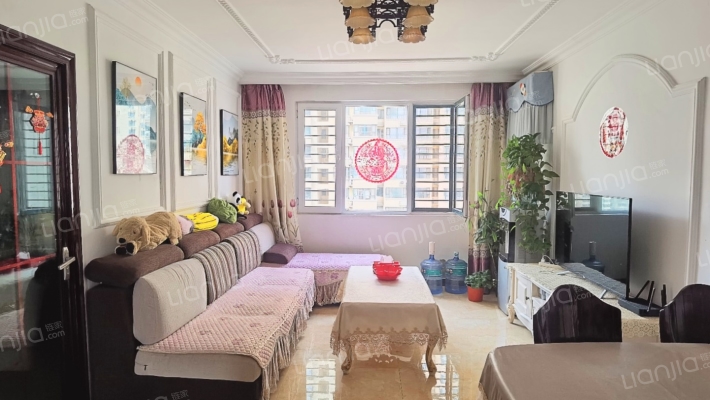 水岸花城：一线江景美宅 诗意，标准现房，即买即住开-客厅