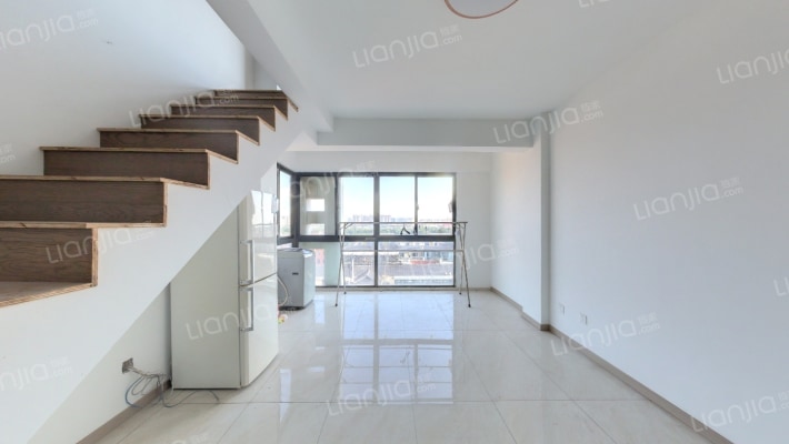 弘博名人世家二手房实景图