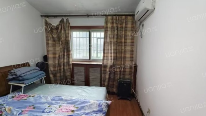 金冠家园 3室2厅 南 北-卧室A