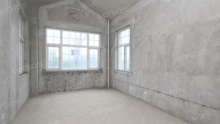 波尔多庄园二手房实景图