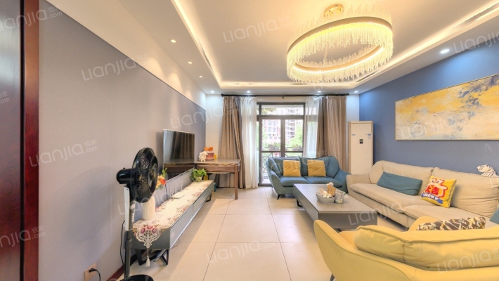 艺锦湾一期二手房实景图