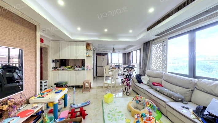 精英公寓二手房实景图