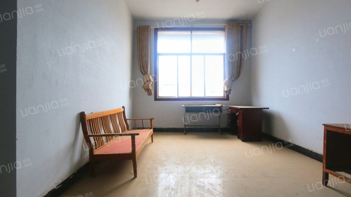 人民路596号二手房实景图